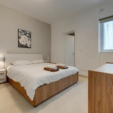 Apartment Luxury Maisonette In A Tranquil And Area