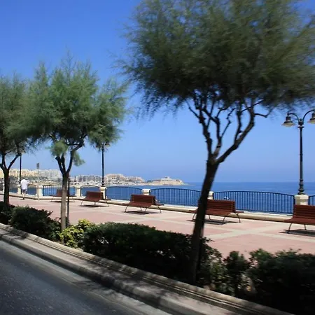 Luxury Maisonette In A Tranquil And Central Area * Saint Julian's