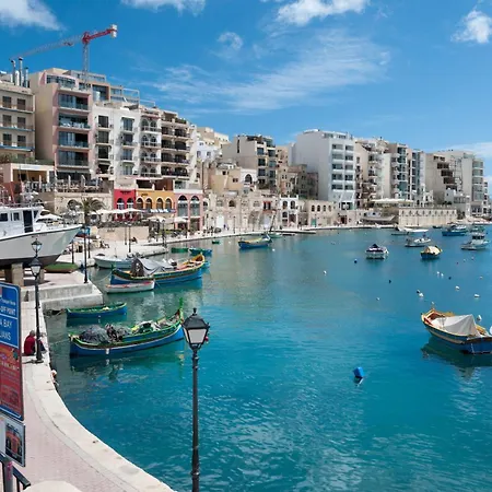 Apartment Luxury Maisonette In A Tranquil And Central Area *