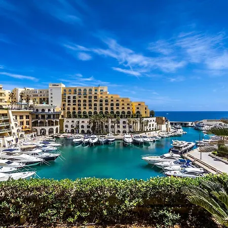 Luxury Maisonette In A Tranquil And Central Area